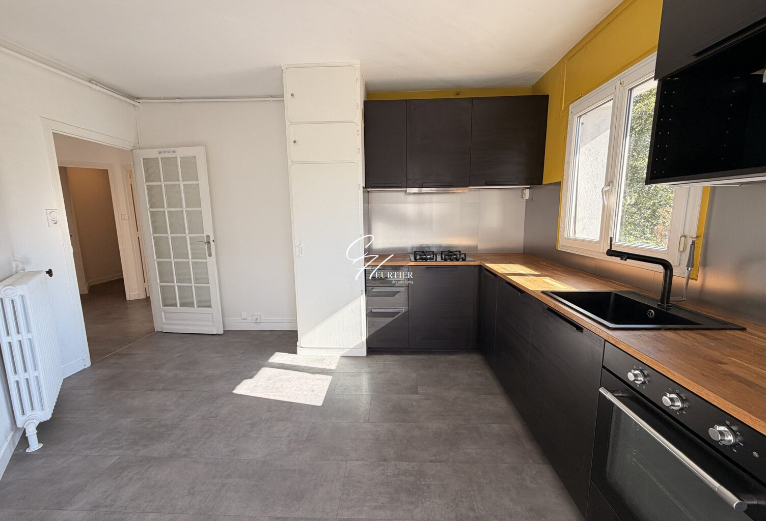 GRENOBLE - APPARTEMENT T2 - SPACIEUX — photo 1
