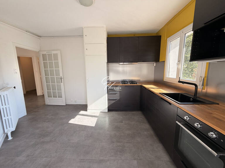 GRENOBLE - APPARTEMENT T2 - SPACIEUX — photo 1