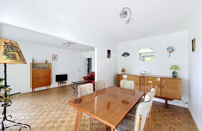 Nantes Jules Verne - T3 de 2 chambres avec balcon avec place de parking et cave — photo 2