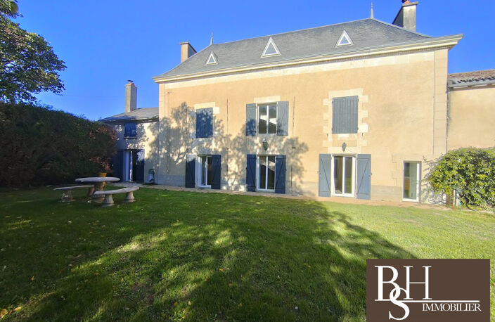 CHAMPIGNY-EN-ROCHEREAU, Maison de Maître d'environ 245 m² avec — photo 2