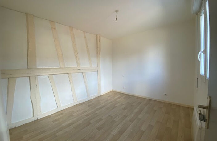APPARTEMENT F2  CENTRE — photo 3