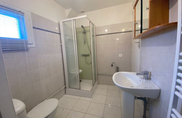 APPARTEMENT F2  CENTRE — photo 4