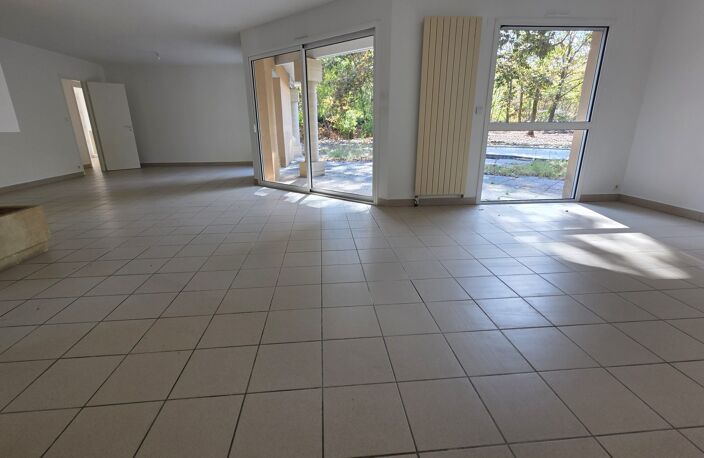 Maison d'architecte de plain-pied avec terrain 1ha — photo 5