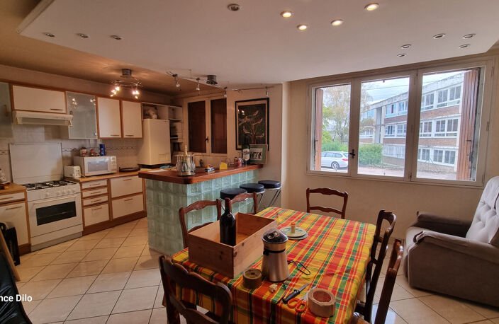 Maison en duplex, proche centre ville — photo 2
