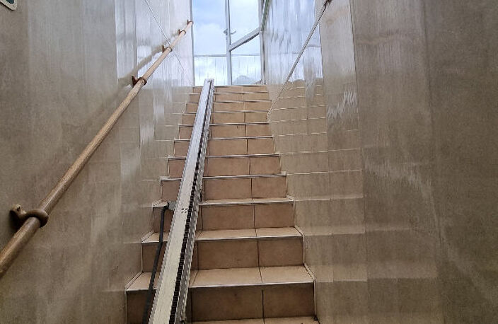 Maison en duplex, proche centre ville — photo 4