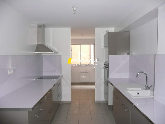 Appartement Rodez 3 pièce(s) 84.76 m² - 2 garages — photo du bien