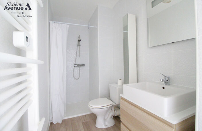 St Jean d'Angely - studio meublé 20,45 m² — photo 3
