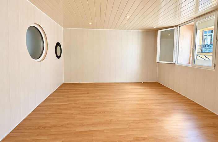 À LOUER  SUPERBE APPARTEMENT T4 DE 133 M² ? MÈZE — photo 3