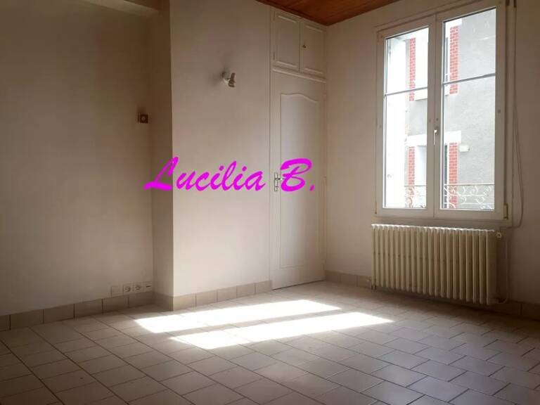 Studio à louer — photo 1