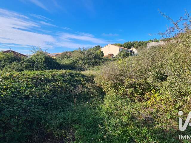 Vente Terrain à bâtir 732 m&sup2; — photo du bien