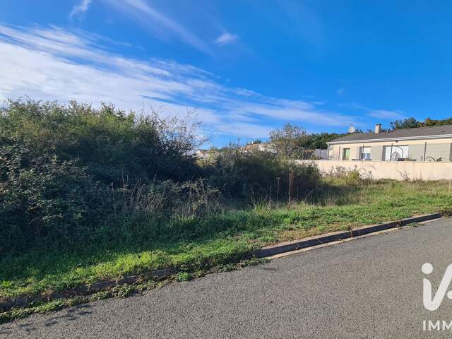 Vente Terrain à bâtir 713 m&sup2; — photo du bien