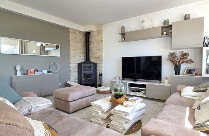 Vente Maison/villa 6 pièces — photo 2