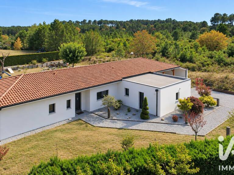 Vente Maison/villa 6 pièces — photo 1