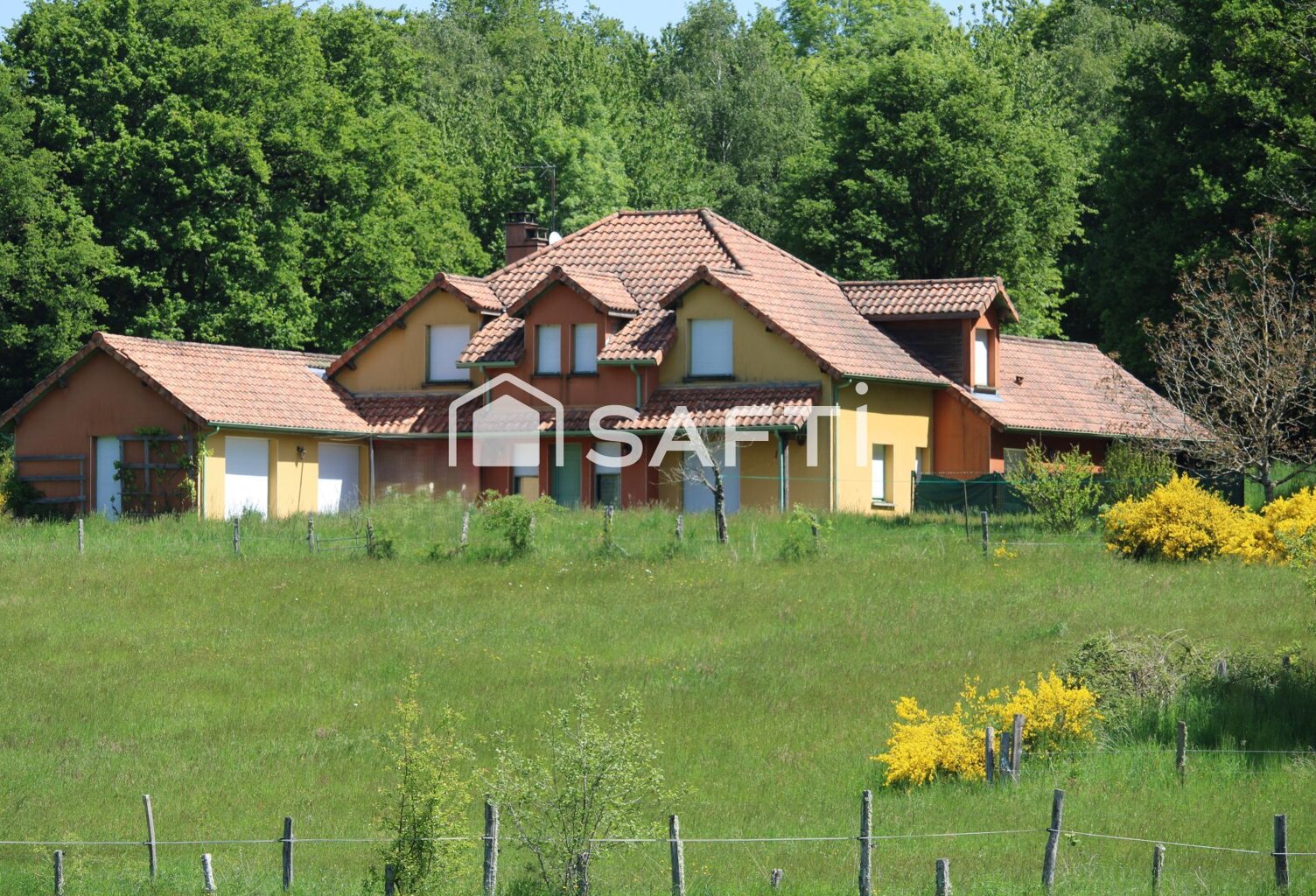 maison d'architecte toute équipée, sur un terrain de plus de 3 hectares — photo 1