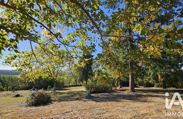 Vente Maison/villa 10 pièces — photo 2
