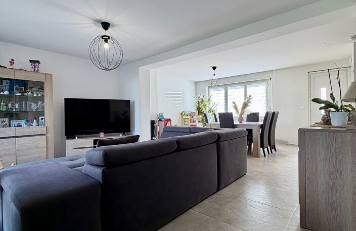 Vente Maison/villa 6 pièces — photo 2