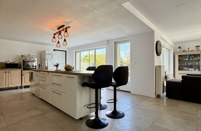 Vente Maison/villa 6 pièces — photo 3