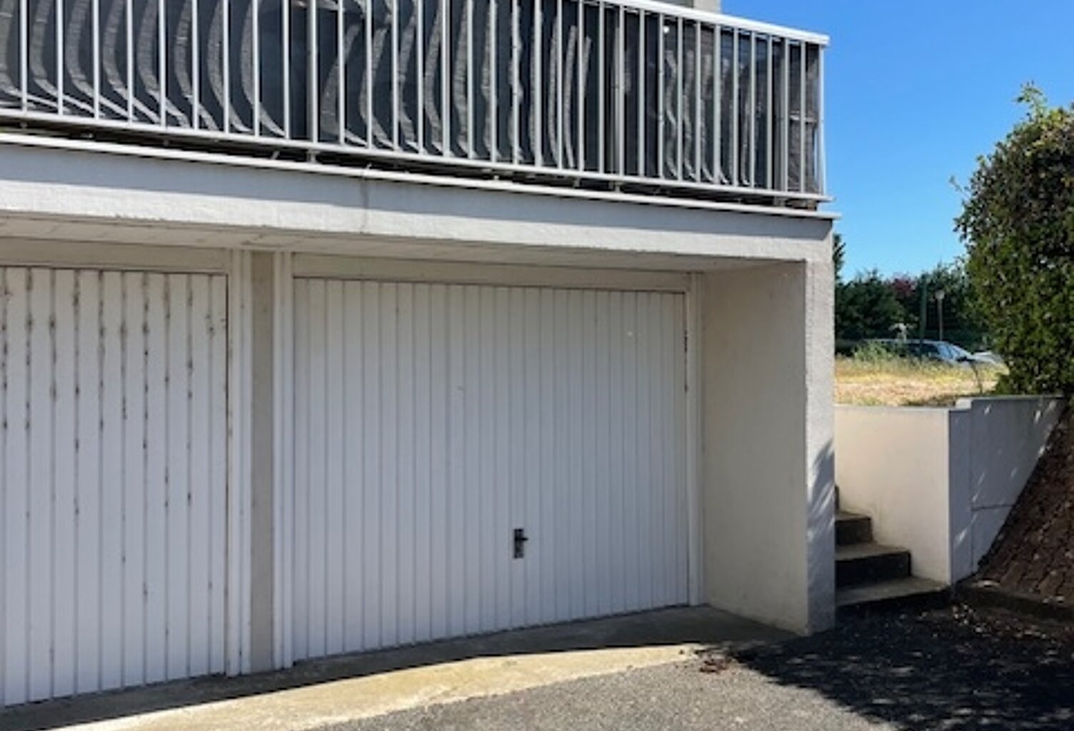 Vente Garage 14 m&sup2; — photo 1