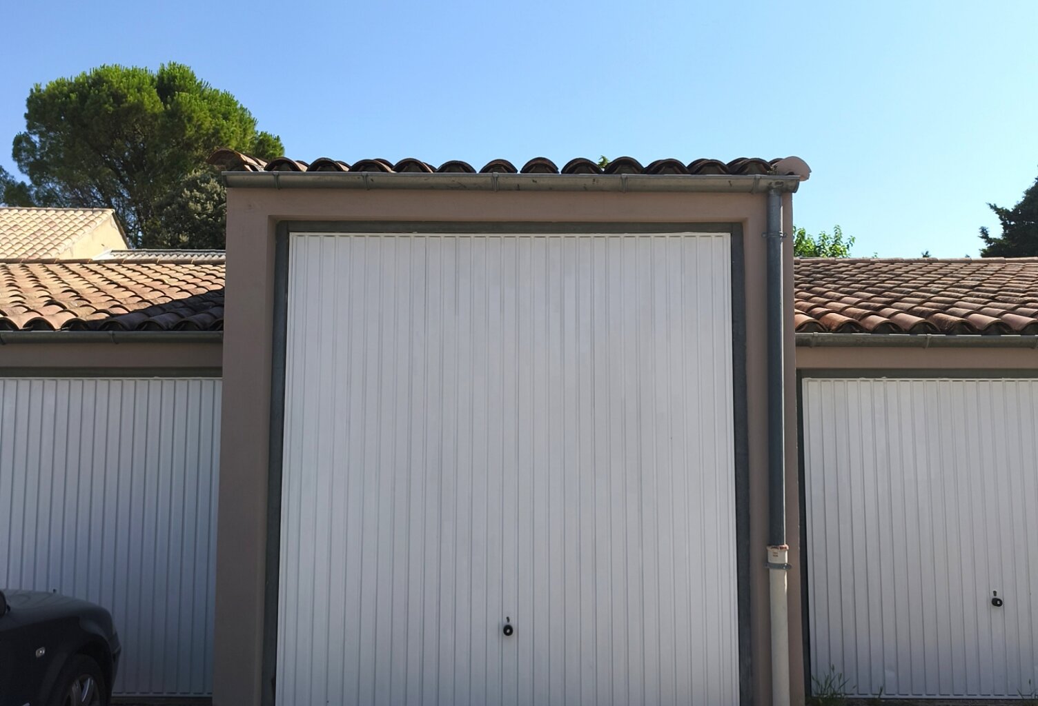 Vente Garage 18 m&sup2; — photo 1