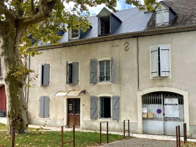 NAVARRENX CENTRE  IMMEUBLE DE RAPPORT  2 APPARTEMENTS LOUÉS — photo du bien