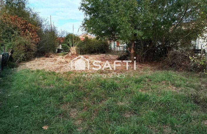 Terrain plein centre de Blaye — photo 3