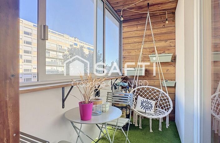 T3 entièrement rénové, balcon et parking privatif — photo 3