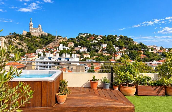 ROUCAS-BLANC  VASTE TERRASSE, VUE MAGIQUE — photo 2
