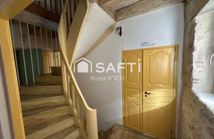 Maison de caractère avec terrasse et garage — photo 3