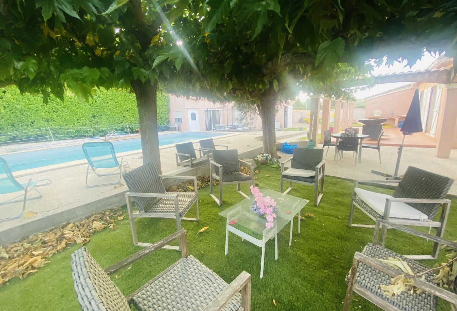 Villa — photo 1