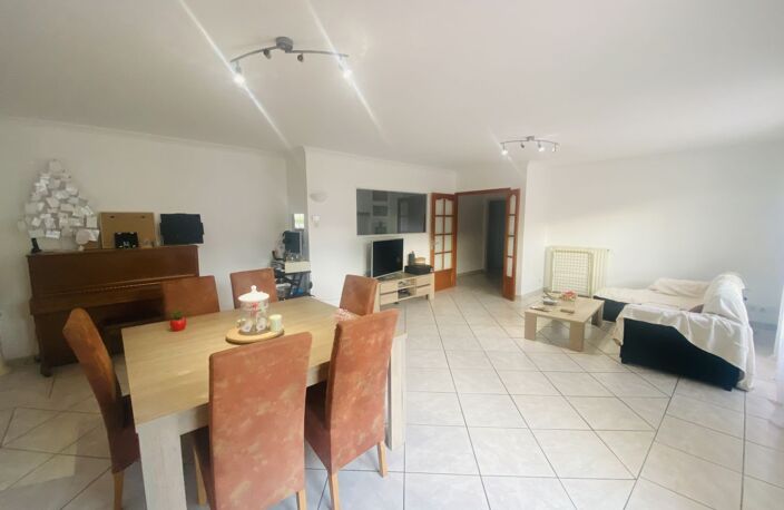 Villa — photo 3