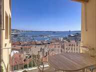 CANNES LE SUQUET – APPARTEMENT DE CHARME AVEC TERRASSE ET VUE MER PANORAMIQUE — photo 2