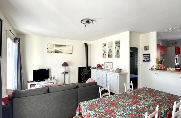 Maison - 74m² - Saint-Vincent-sur-Jard — photo 2