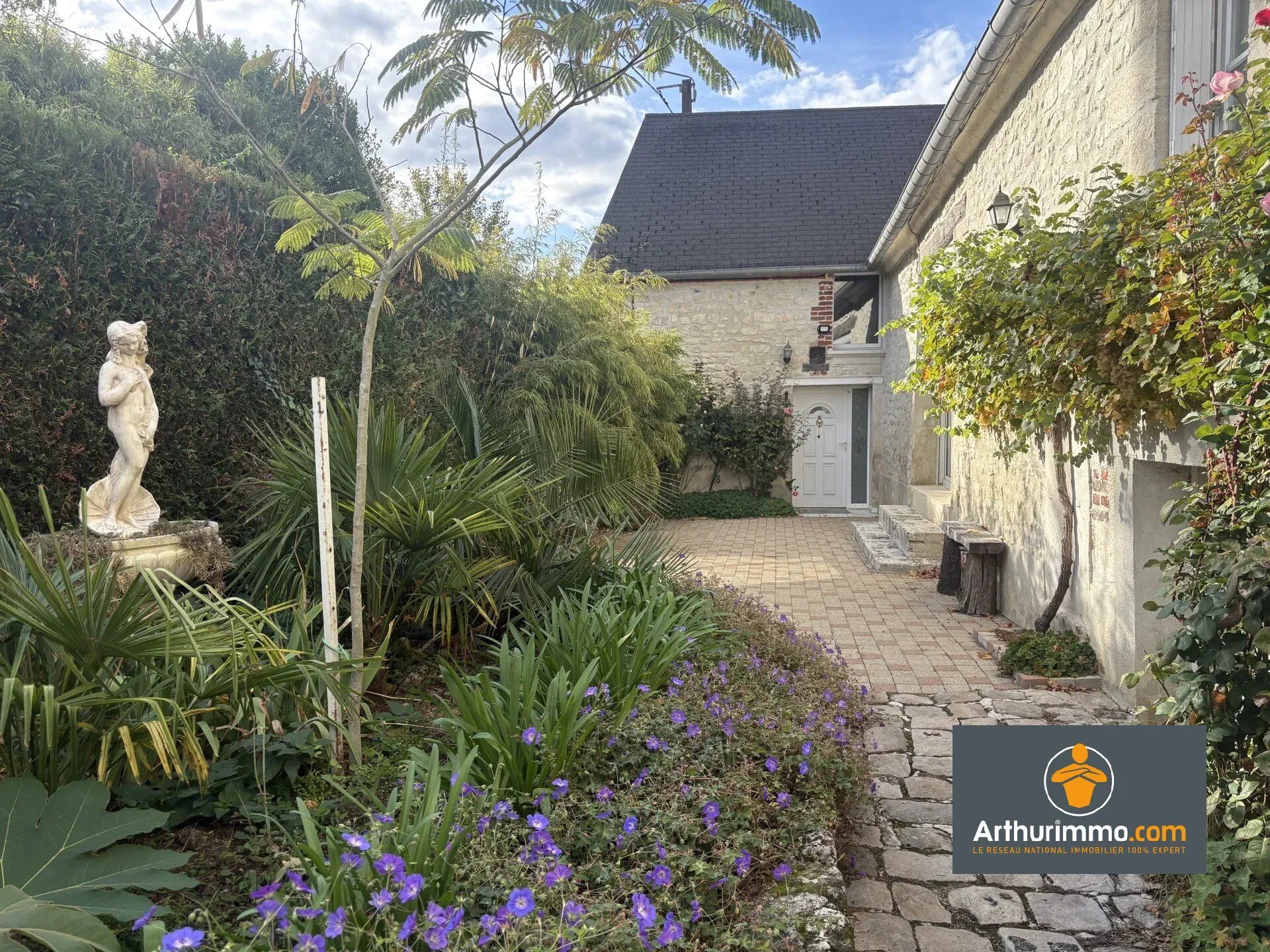 Maison 7 pièces 238 m² · à Nouvion-le-Vineux · 238 m² · 310 000 €