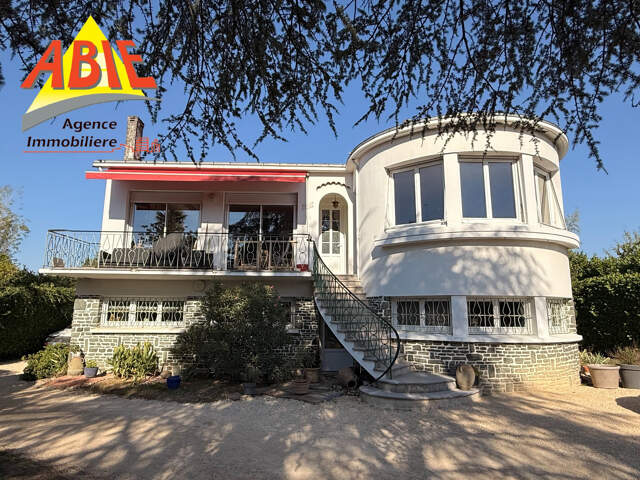 Maison d'architecte à Fontenay-le-Comte de 240 m2 habitables — photo du bien
