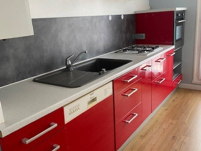 SAINT NAZAIRE PROCHE MER GRAND T2 DE 53 M2 PARFAIT ETAT AVEC — photo 1