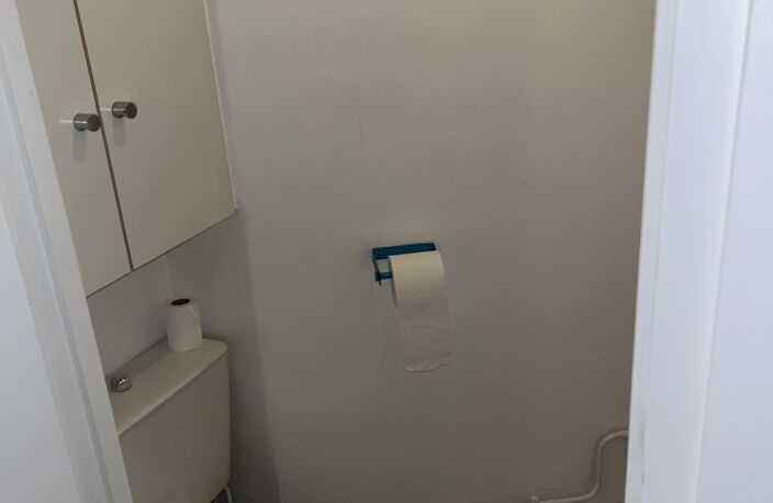 appartement 2 pièces vendu loué bail meublé 4ème étage — photo 5