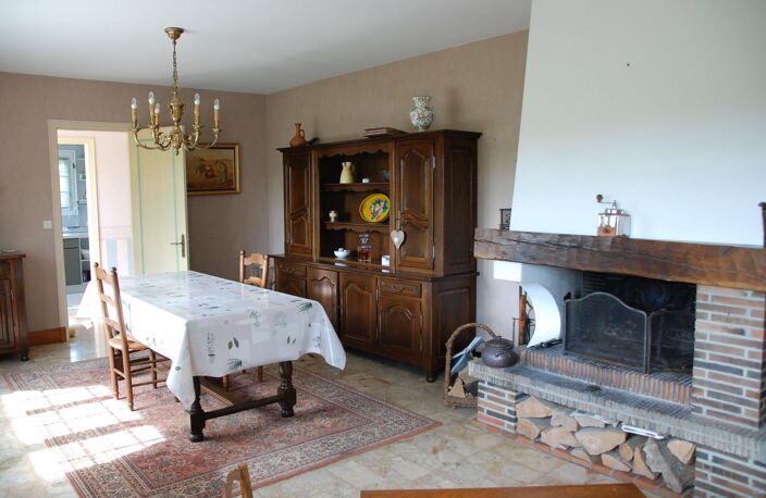 A 2 PAS DE FECAMP CHARMANT PAVILLON DE CARACTERE A VENDRE SUR SOUS SOL COMPLET  — photo 2