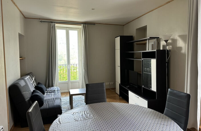 Bel appartement 3 pièces avec terrasse vendu meublé — photo 2