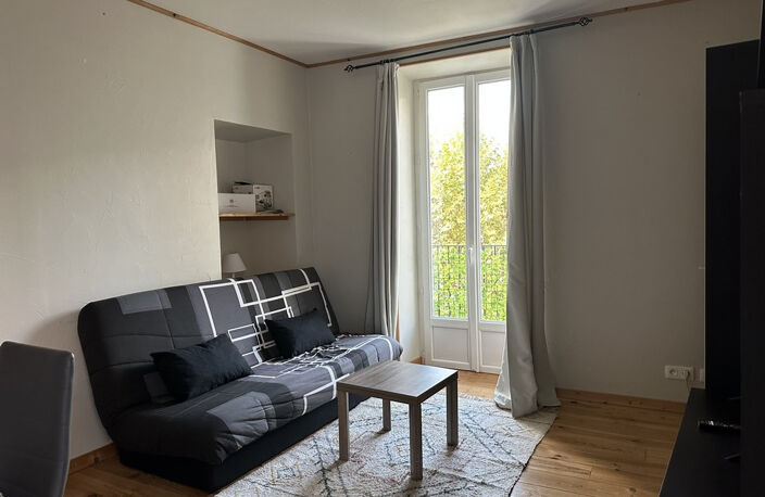 Bel appartement 3 pièces avec terrasse vendu meublé — photo 3