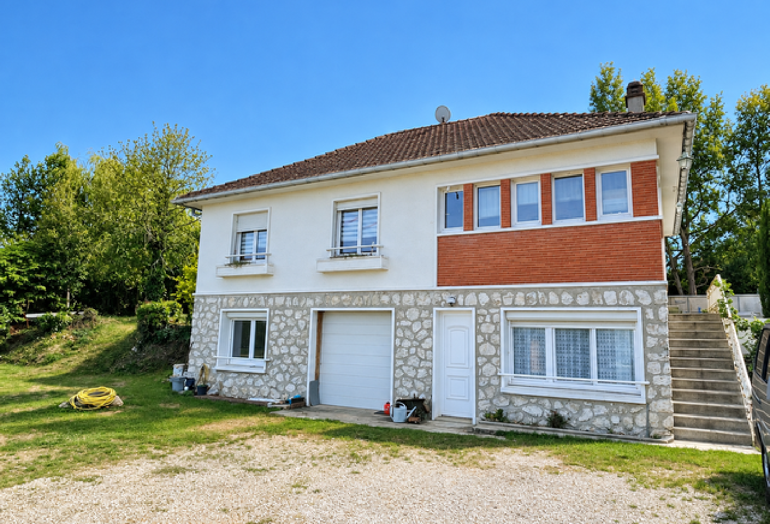 Maison sur sous sol total — photo 1