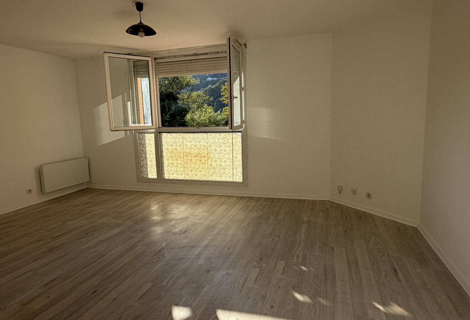 3 pieces avec balcon - LA CONDAMINE — photo 1
