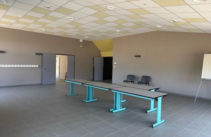 Centre d’activités et camp de vacances clé en main - ST JEAN D\'HERMINE 85210 — photo 2