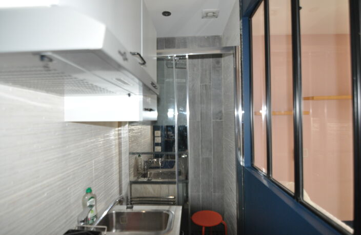 Studio meublé 13 m² - Paris 16e (Isabey) - Ascenseur — photo 4