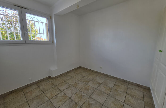  Appartement T3 avec parking — photo 5