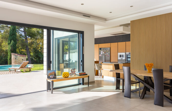 A VENDRE MAISON DE 209m2 AVEC PISCINE - 13012 MARSEILLE — photo 3