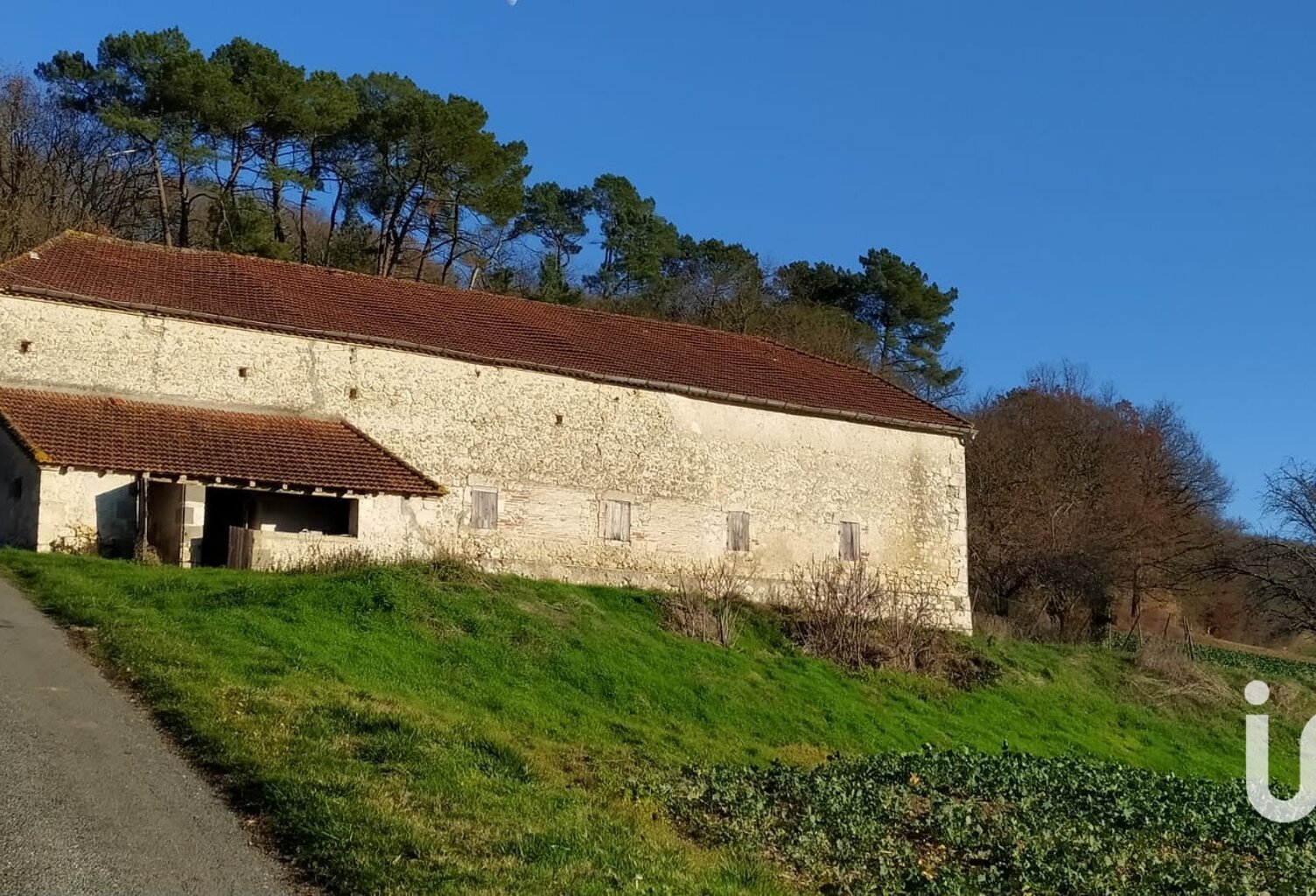 Vente Grange 2 pièces — photo 1