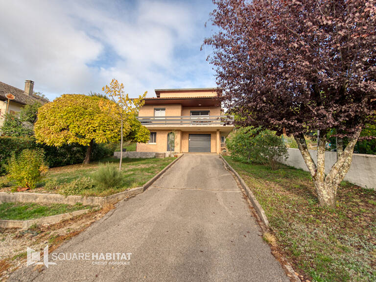 Maison/villa 6 pièces et + — photo 1