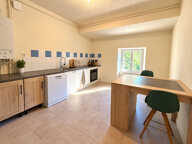 OPPORTUNITE !!! Belle rentabilité pour cet immeuble avec deux appartements spacieux et un local commercial — photo 3