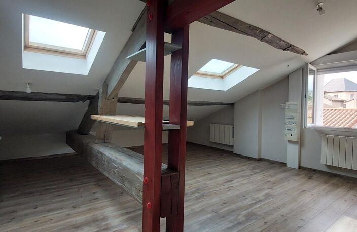 Location appartement 2 pièces 31 m² à Montmerle-sur-Saône (01090) — photo 2