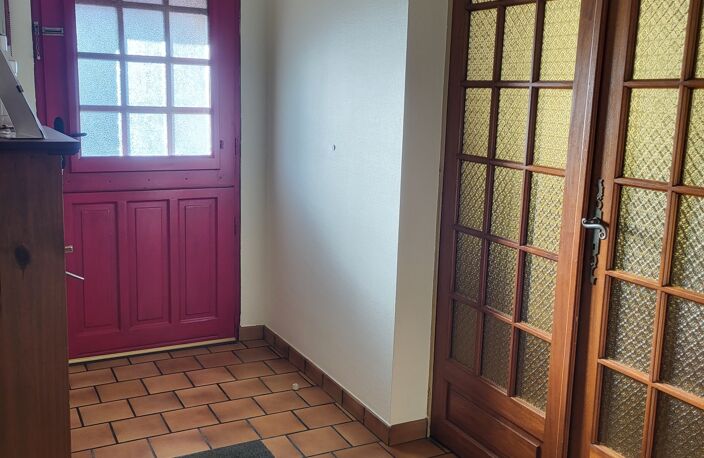 Vente Maison/villa 7 pièces — photo 2